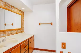 10113 McLean Ave, Melrose Park, IL 60164 - Photo 12