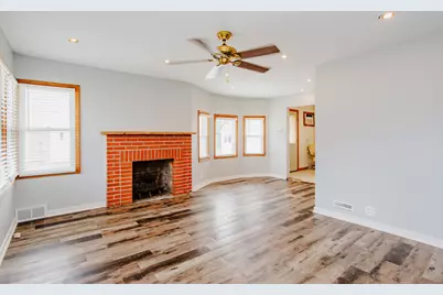 10113 McLean Avenue, Melrose Park, IL 60164 - Photo 6