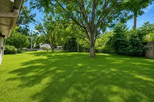 368 Sycamore Dr, Naperville, IL 60540 - Photo 20