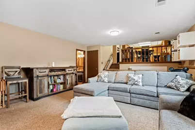 17042 Lockwood Avenue, Oak Forest, IL 60452 - Photo 8