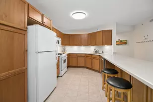 6850 W Winding Trail, Oak Forest, IL 60452 - Photo 12