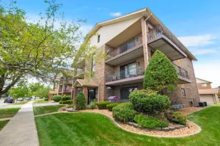 8124 169th St, Tinley Park, IL 60477 - Photo 2