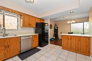 8124 169th St, Tinley Park, IL 60477 - Photo 10