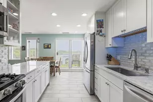 4757 Howard St, Skokie, IL 60076 - Photo 6