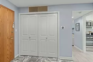 4757 Howard St, Skokie, IL 60076 - Photo 4