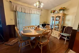 1404 Rolling Green Dr, Mendota, IL 61342 - Photo 4