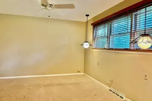 512 Karey Ct, Wilmette, IL 60091 - Photo 14