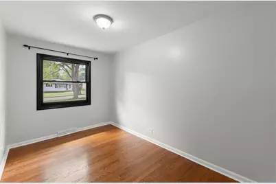 307 S Pierce Avenue, Wheaton, IL 60187 - Photo 10