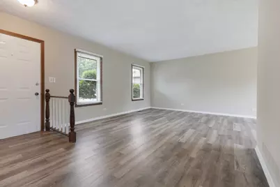 1842 Hawk Lane, Elk Grove Village, IL 60007 - Photo 2