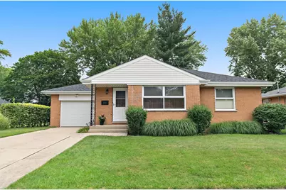 846 Sioux Drive, Elgin, IL 60120 - Photo 1