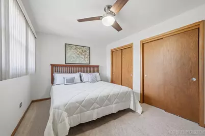 754 N Michigan Street, Elmhurst, IL 60126 - Photo 18