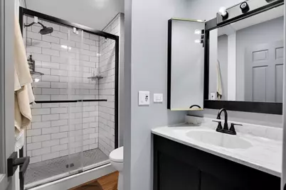 [Address not provided], Gurnee, IL 60031 - Photo 18