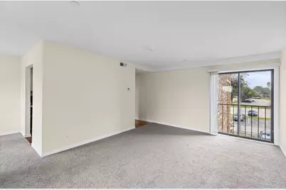 2216 Country Club Drive #24, Woodridge, IL 60517 - Photo 8