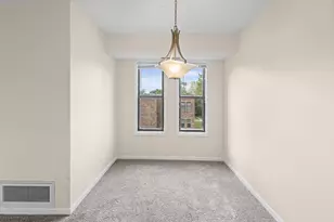 2216 Country Club Dr, Woodridge, IL 60517 - Photo 6