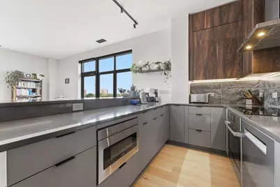 2045 W Concord Place #606, Chicago, IL 60647 - Photo 6
