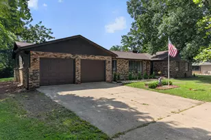 1337 Ottawa Ave, Ottawa, IL 61350 - Photo 2