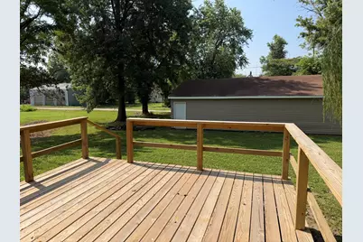 527 W 6th Street, Centralia, IL 62801 - Photo 4
