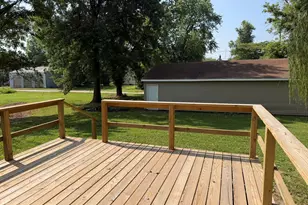 527 W 6th St, Centralia, IL 62801 - Photo 4