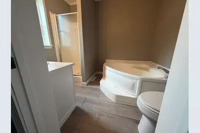 527 W 6th Street, Centralia, IL 62801 - Photo 12