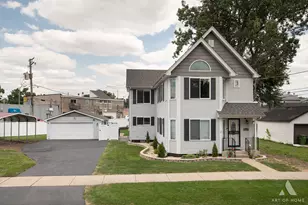 6120 W 98th St, Oak Lawn, IL 60453 - Photo 1
