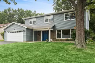 170 Pebblecreek Dr, Lake Zurich, IL 60047 - Photo 1