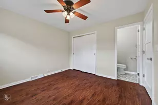 9457 Lawler Ave, Skokie, IL 60077 - Photo 16