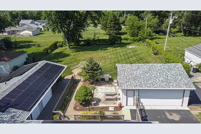 313 W Woodlawn Road, New Lenox, IL 60451 - Photo 2