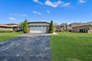 8840 Leslie Dr, Orland Hills, IL 60487 - Photo 2