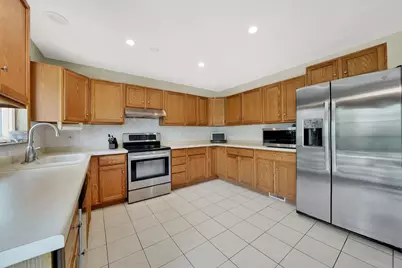 8840 Leslie Drive, Orland Hills, IL 60487 - Photo 10