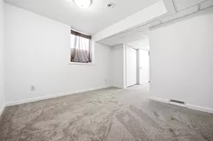 616 S Jefferson St, Woodstock, IL 60098 - Photo 10