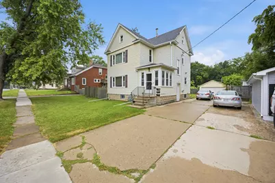 616 S Jefferson Street, Woodstock, IL 60098 - Photo 2