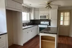17 S Wabash Ave, Glenwood, IL 60425 - Photo 8