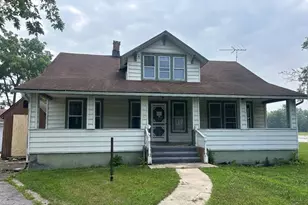 17 S Wabash Ave, Glenwood, IL 60425 - Photo 1