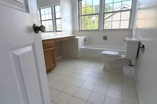 3590 Fairfax Ct E, Aurora, IL 60504 - Photo 26