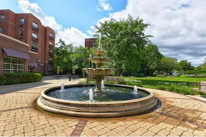 2335 W Belle Plaine Avenue #118, Chicago, IL 60618 - Photo 4