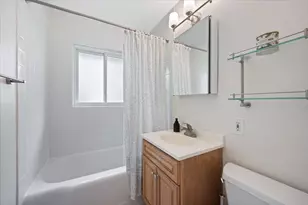 3333 Payne St, Evanston, IL 60201 - Photo 18
