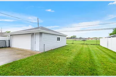 3914 153rd Street, Midlothian, IL 60445 - Photo 8