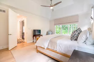 1925 Amberley Ct, Lake Forest, IL 60045 - Photo 14