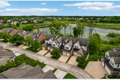 27 Harborside Way, Hawthorn Woods, IL 60047 - Photo 2