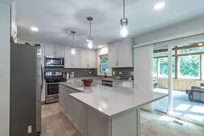 73 Shelby Court, Vernon Hills, IL 60061 - Photo 14