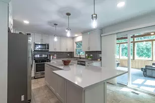 73 Shelby Ct, Vernon Hills, IL 60061 - Photo 14