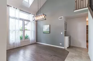 73 Shelby Ct, Vernon Hills, IL 60061 - Photo 6