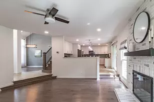 73 Shelby Ct, Vernon Hills, IL 60061 - Photo 10