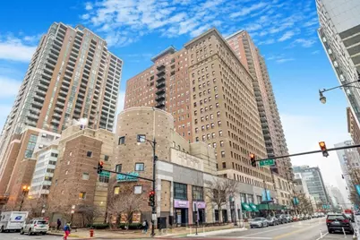 40 E 9th Street #1010, Chicago, IL 60605 - Photo 1