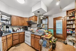 1628 W Nelson Ave, Chicago, IL 60657 - Photo 14