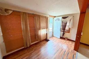 105 E 12th St, Streator, IL 61364 - Photo 4