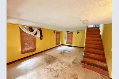 105 E 12th Street, Streator, IL 61364 - Photo 2