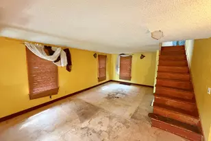 105 E 12th St, Streator, IL 61364 - Photo 2
