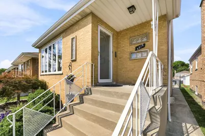 6010 S Mobile Avenue, Chicago, IL 60638 - Photo 2