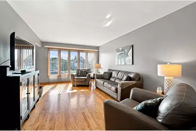 6010 S Mobile Avenue, Chicago, IL 60638 - Photo 4